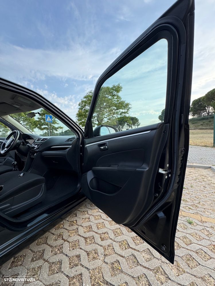 Suzuki Swift 1.3 DDiS GLX - 47
