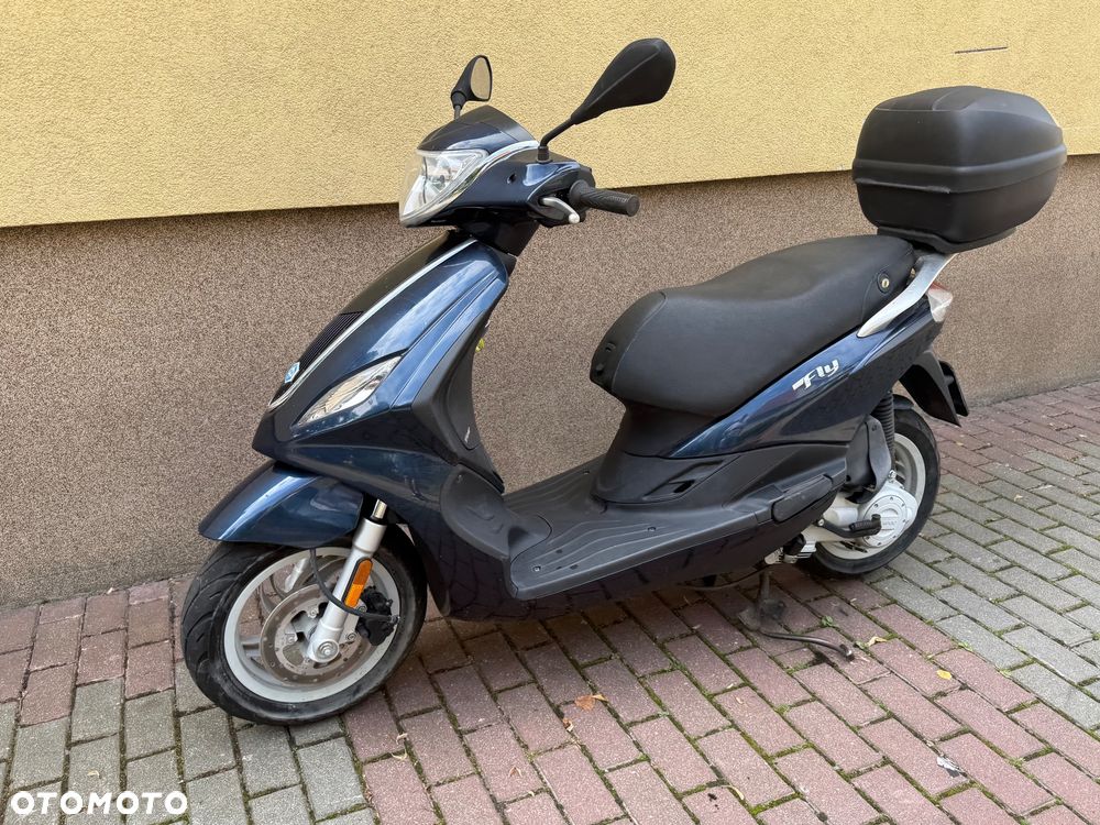 Piaggio FLY - 5