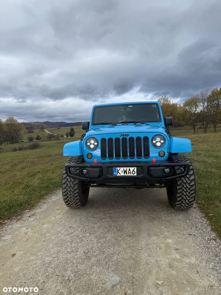 Jeep Wrangler - 11