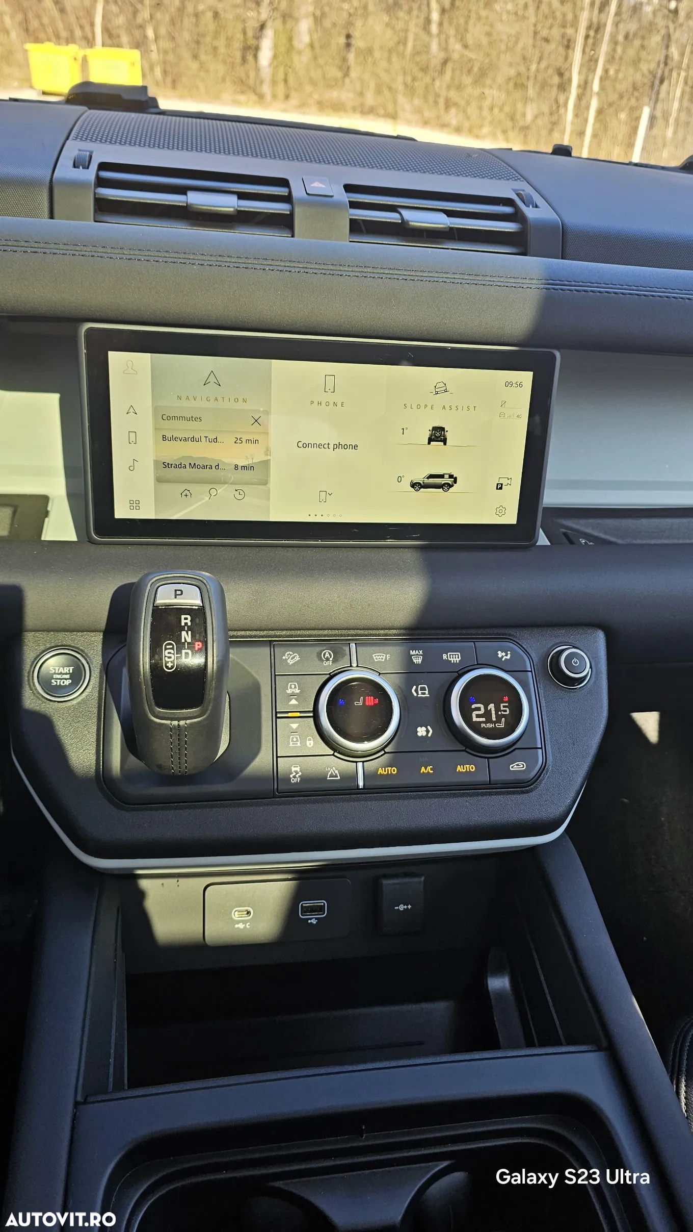 Land Rover Defender - 3
