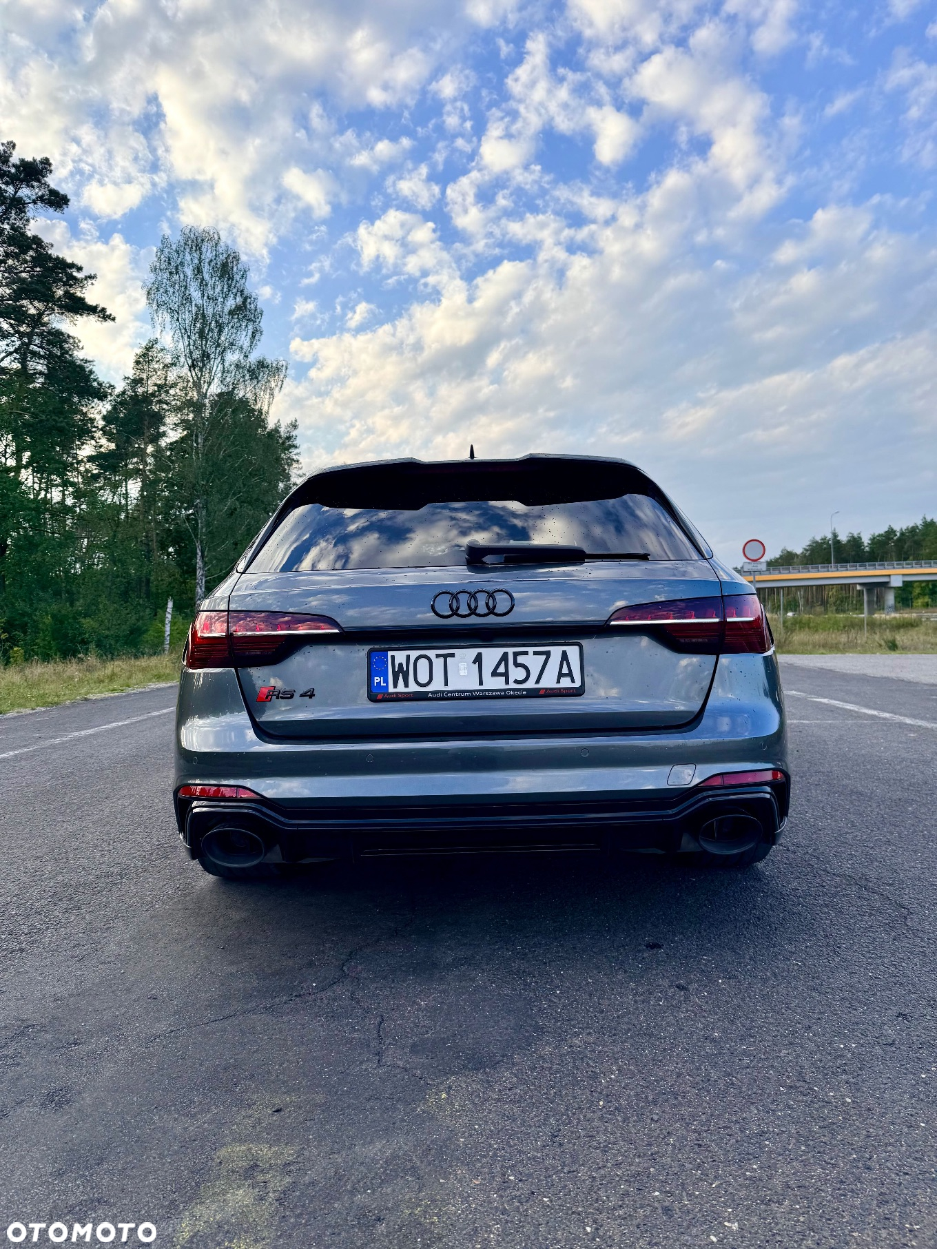 Audi RS4 Limousine - 15