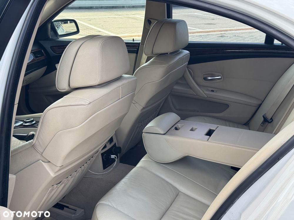 BMW Seria 5 - 10