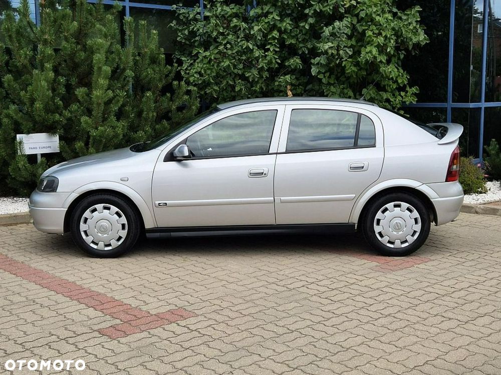 Opel Astra - 2