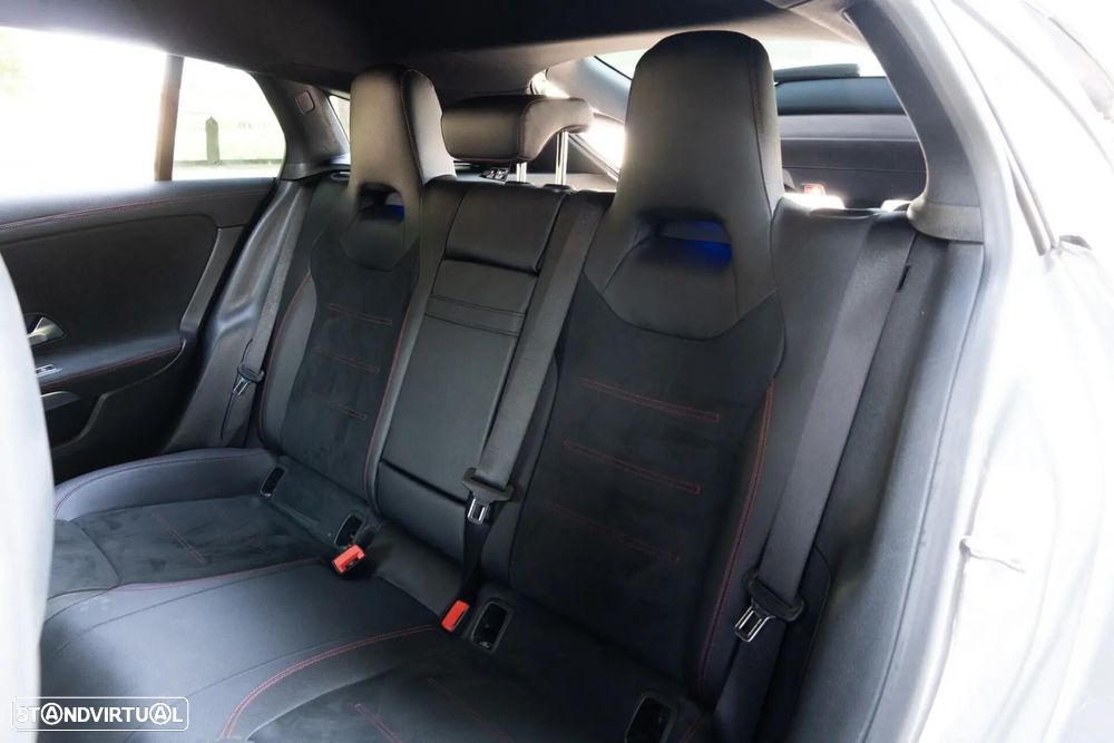 Mercedes-Benz CLA 180 d 7G-DCT AMG Line - 10