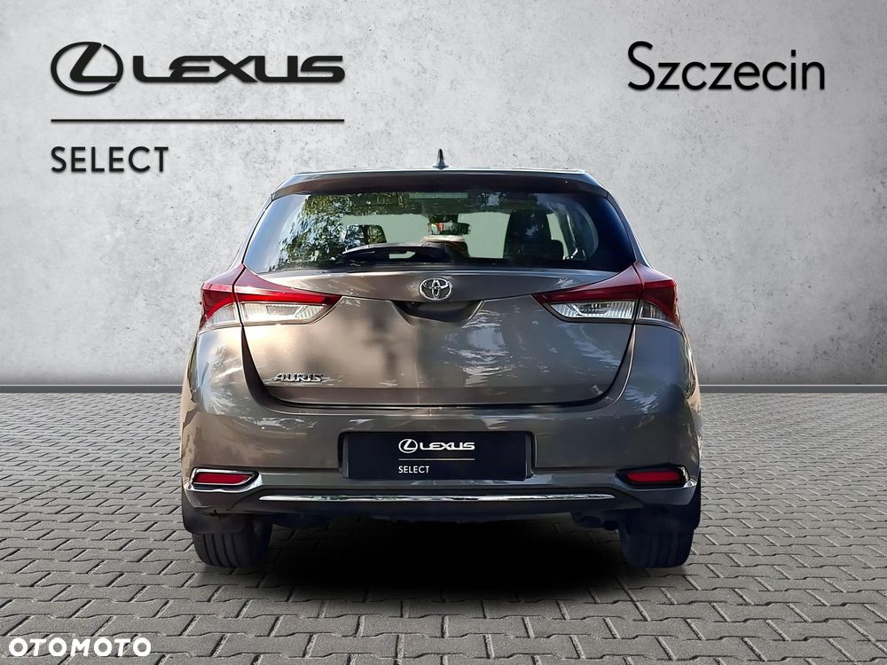 Toyota Auris - 4