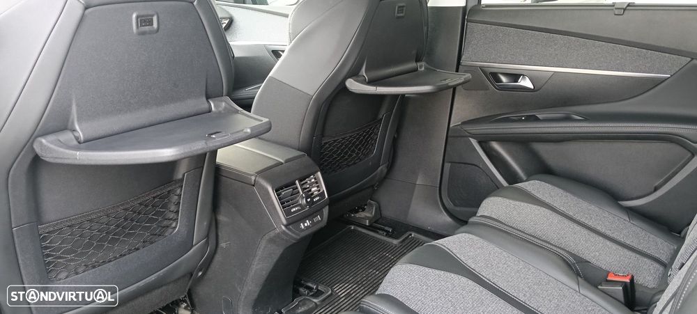 Peugeot 5008 1.5 BlueHDi Allure Pack — fotografia 13