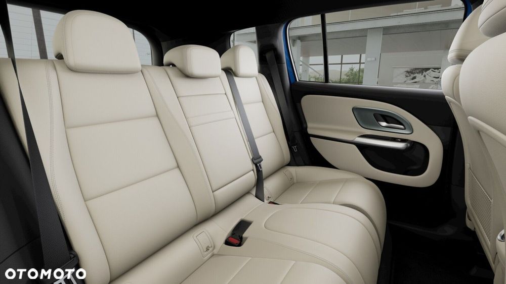 Mercedes-Benz GLB - 7