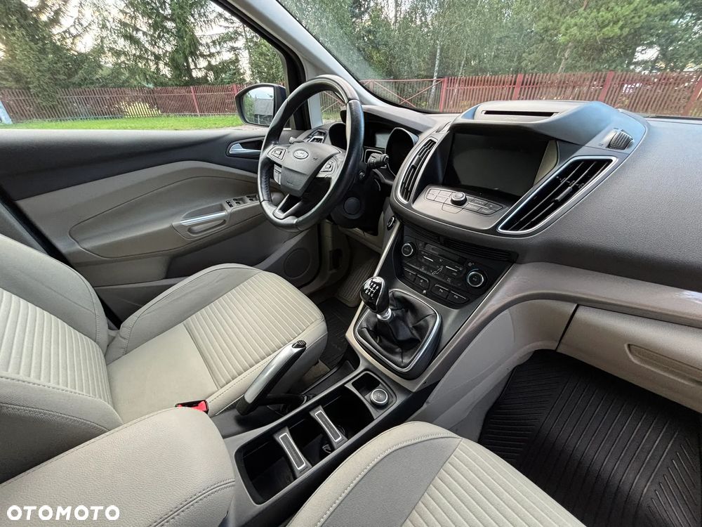 Ford Grand C-MAX Gr 1.5 TDCi Titanium - 26