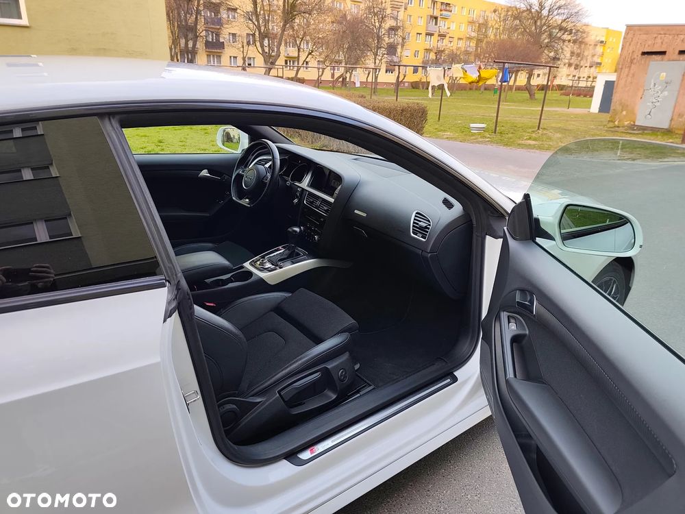 Audi A5 Coupé 2.0 TDI DPF (clean diesel) quattro S tronic - 24