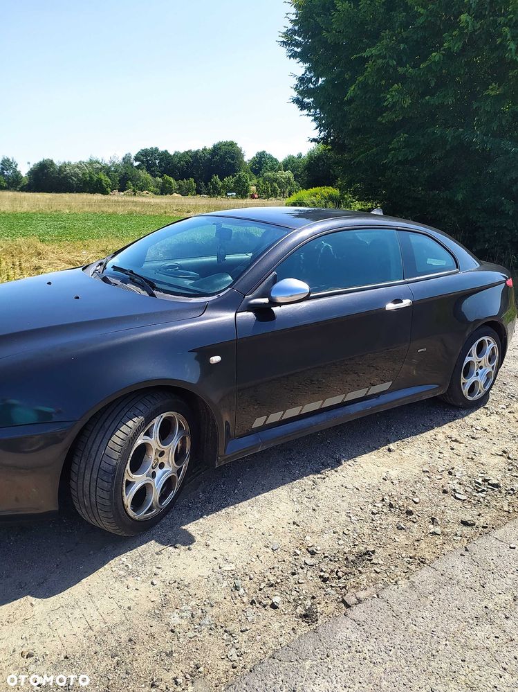 Alfa Romeo GT - 7