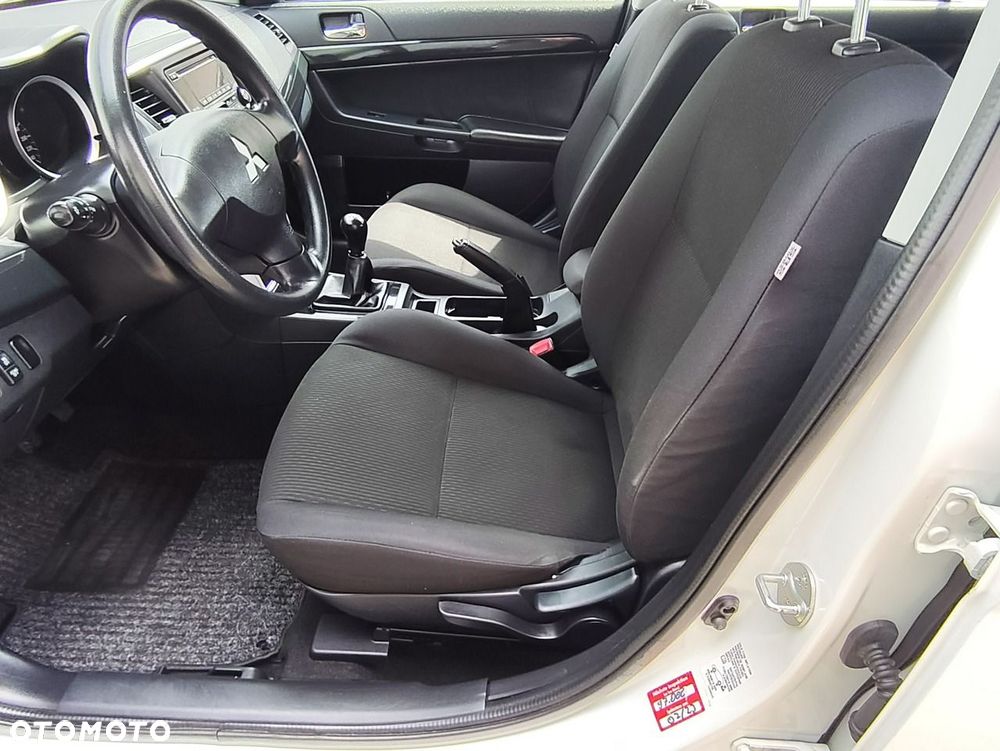 Mitsubishi Lancer Sportback 1.6 ClearTec Plus - 17