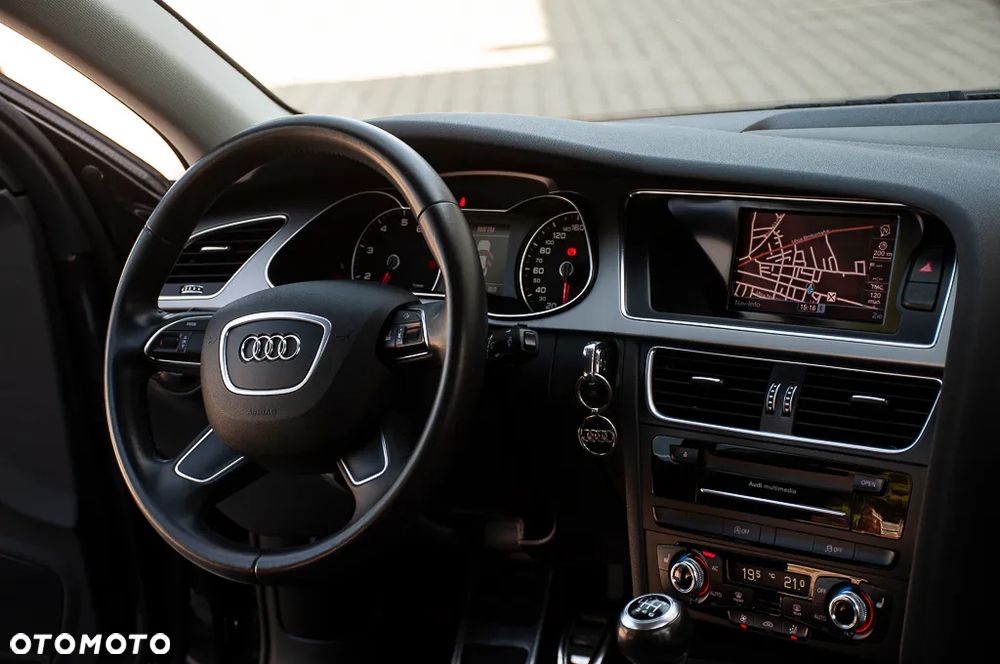 Audi A4 Limousine 1.8 TFSI Ambiente - 18