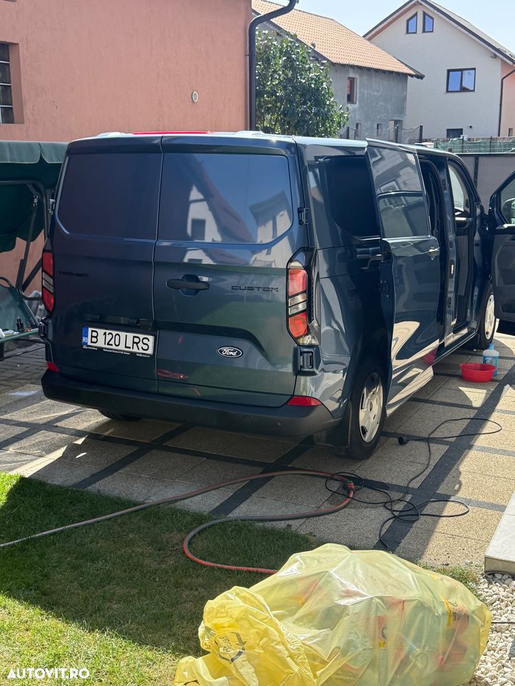 Ford Transit Custom - 8