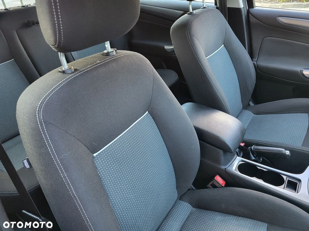 Ford Mondeo - 15
