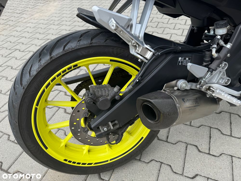Yamaha MT - 7