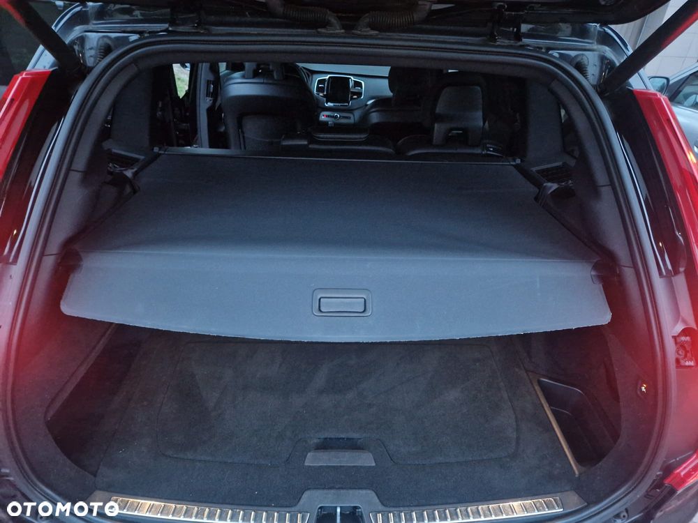 Volvo XC 90 D5 AWD R-Design 7os - 2