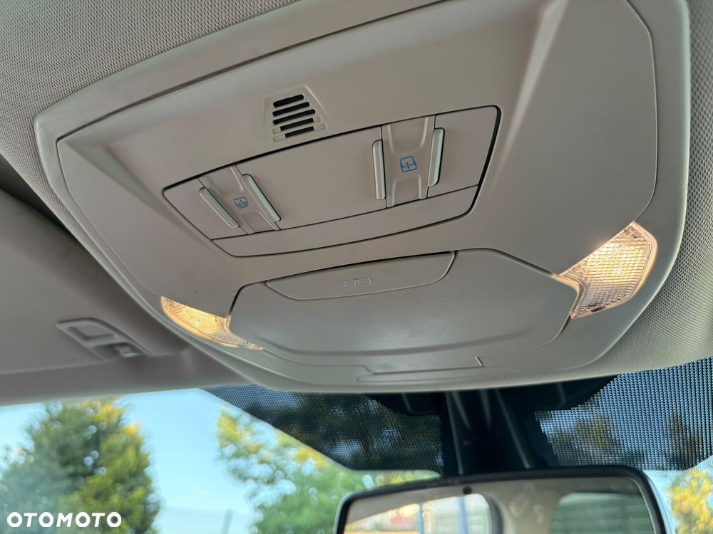Ford Kuga 2.0 TDCi 4x2 Titanium - 36