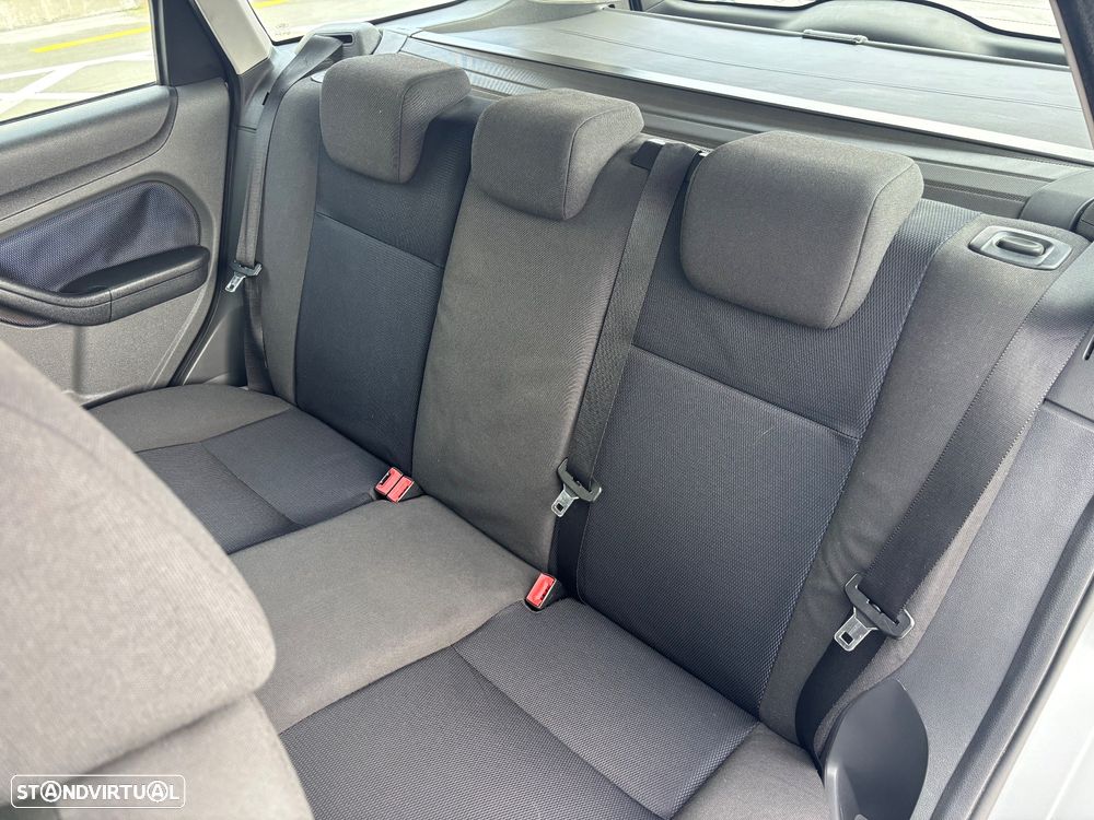 Ford Focus SW 1.6 TDCi Titanium - 31