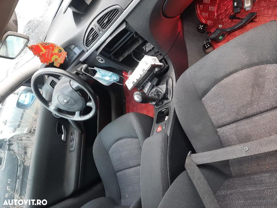 Dezmebrez renault laguna 2,2.2l,cutie automata!! - 4