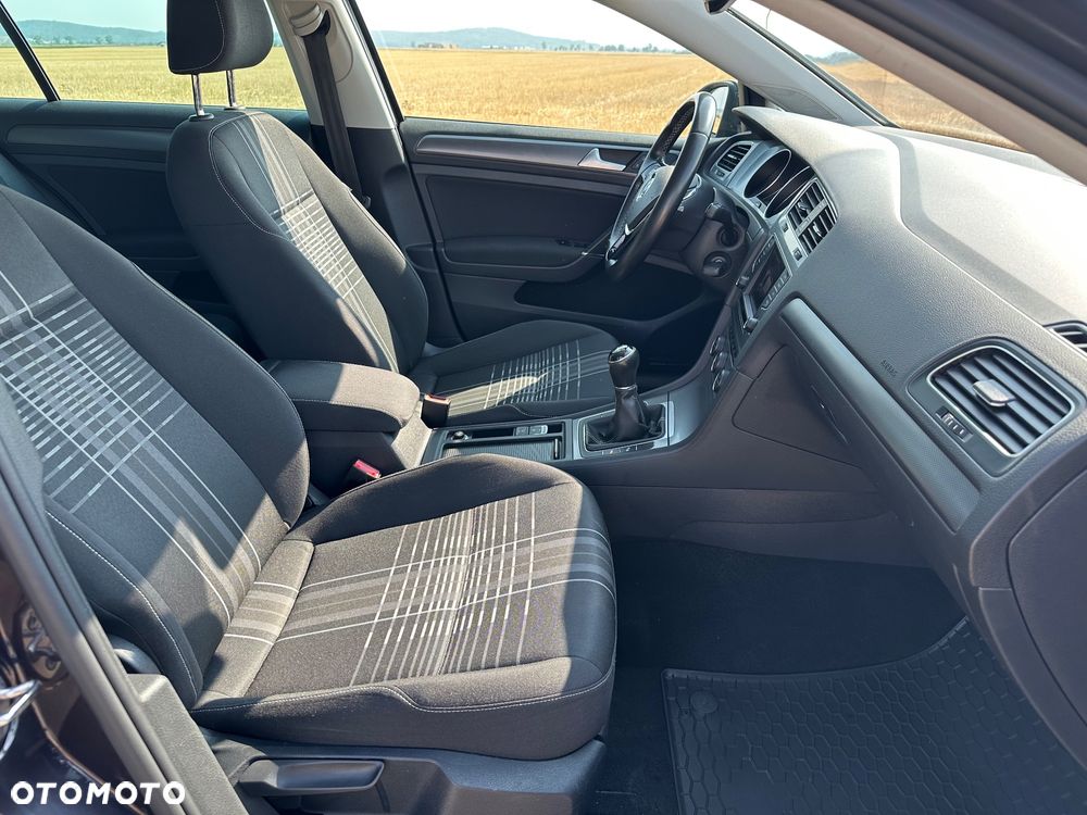 Volkswagen Golf 1.6 TDI BlueMotion Technology Lounge - 11
