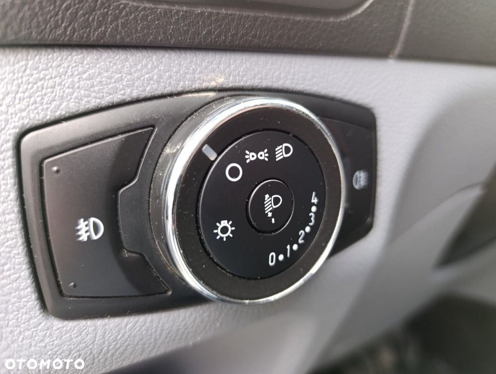 Ford transit trend - 20