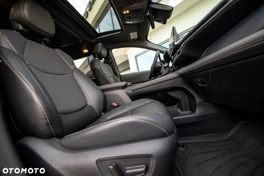 Toyota Sienna - 37