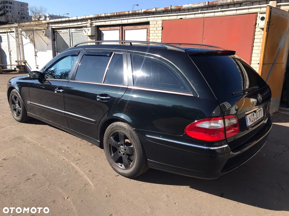Mercedes-Benz Klasa E 320 CDI T Avantgarde - 2