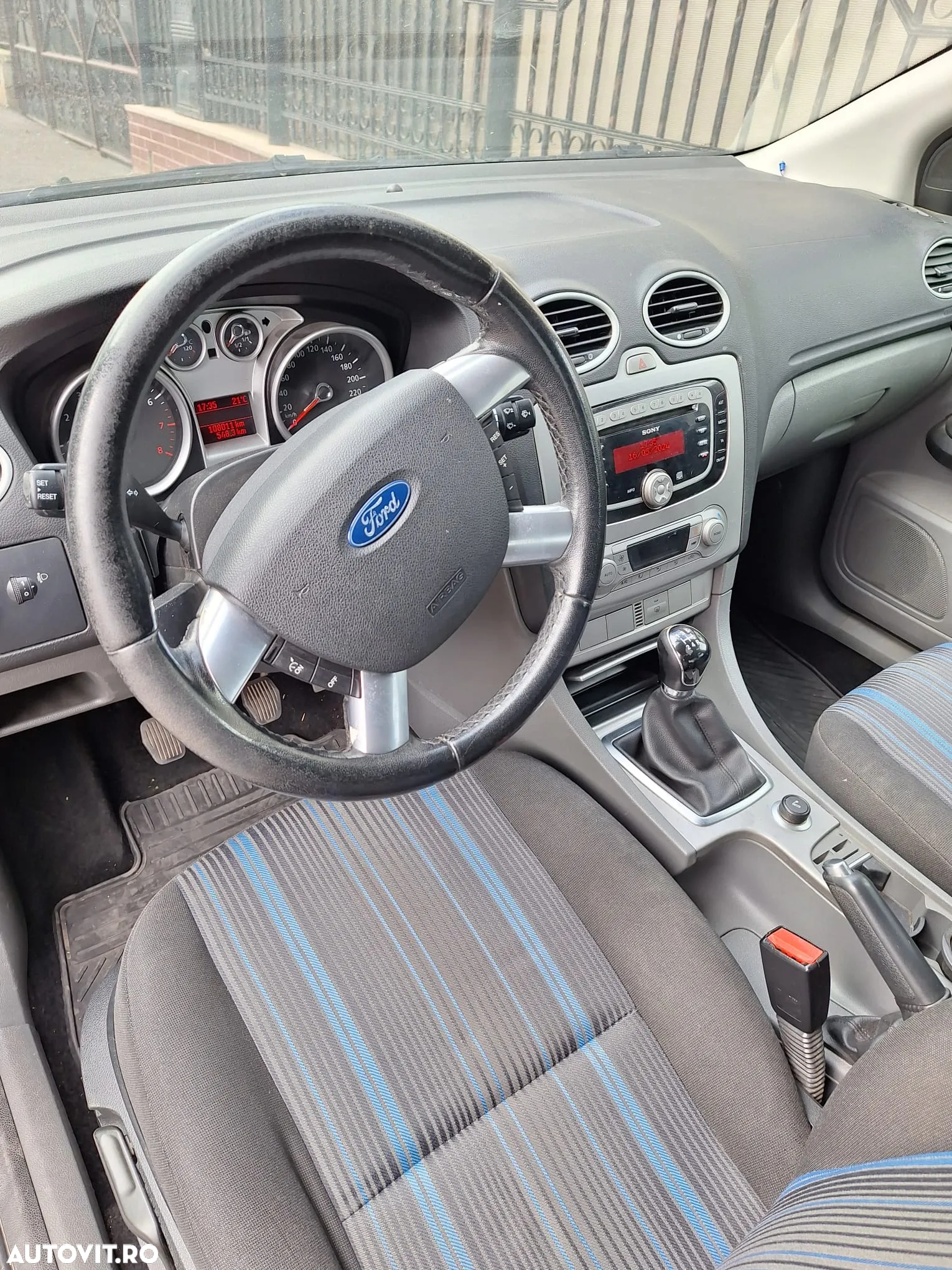 Ford Focus 1.6 Ti-VCT Trend - 34