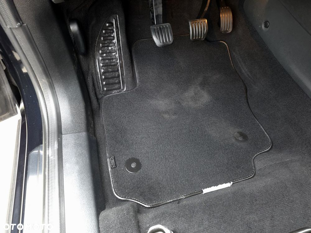 Ford Mondeo 2.0 TDCi Titanium - 22