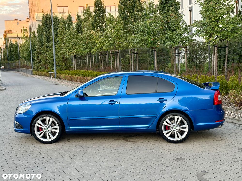 Skoda Octavia 2.0 TSI DSG RS - 3