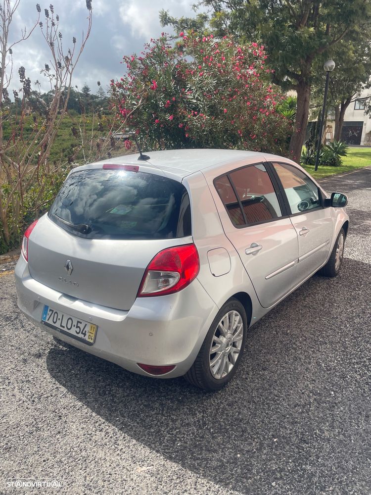 Renault Clio 1.2 16V Confort 130g - 3
