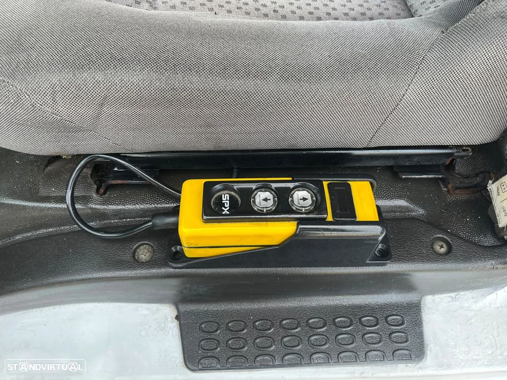Renault Maxity | 2.5 Diesel | Cx. Aberta Basculante | 3 Lug. - 22