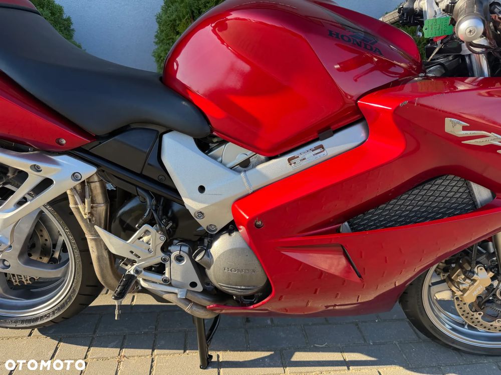 Honda VFR - 17