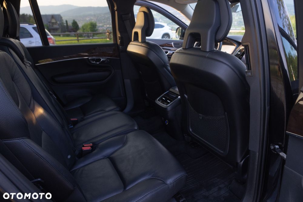 Volvo XC 90 T6 AWD Momentum 7os - 34