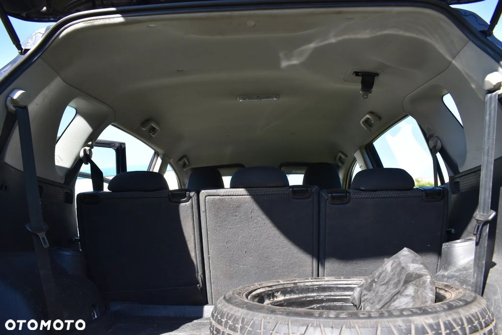 Toyota Verso 1.8 Premium 7os - 16