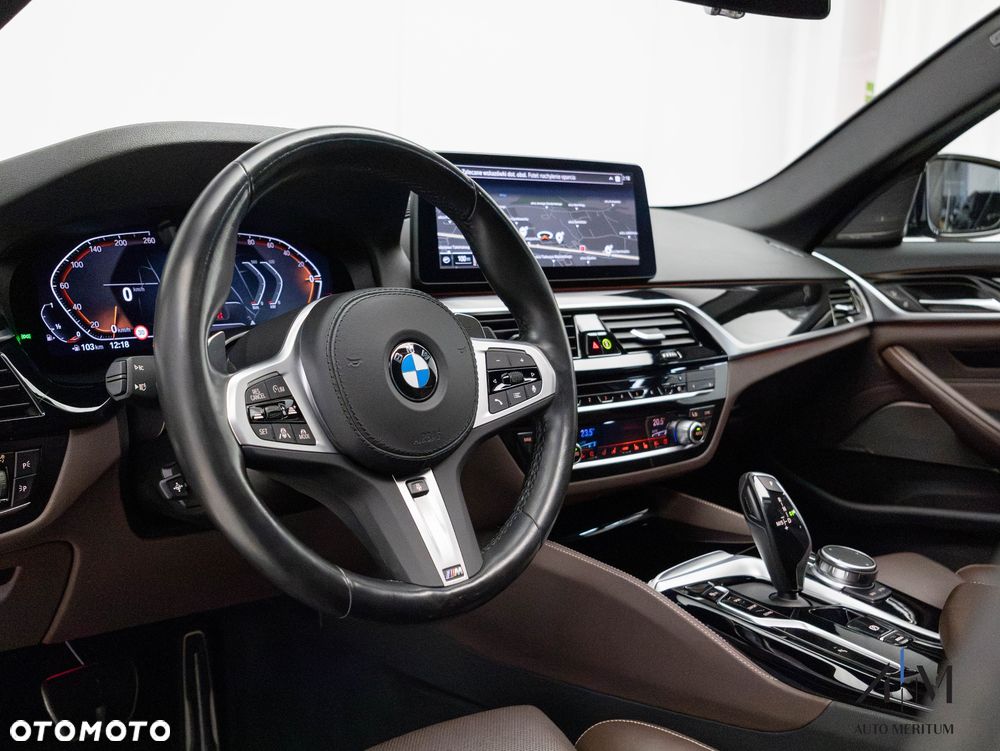 BMW Seria 5 540i xDrive - 19