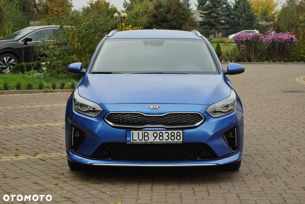 Kia Ceed SW 1.6 GDI DCT OPF Plug-in-Hybrid Platinum - 23