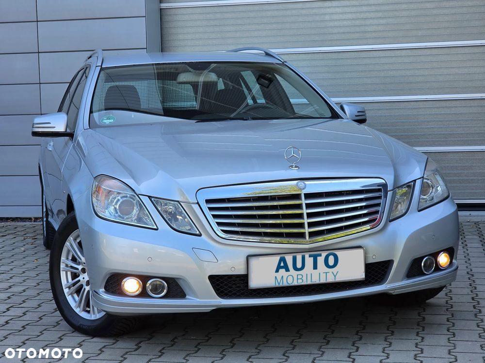 Mercedes-Benz Klasa E 200 CGI BlueEFFICIENCY Automatik Elegance - 2