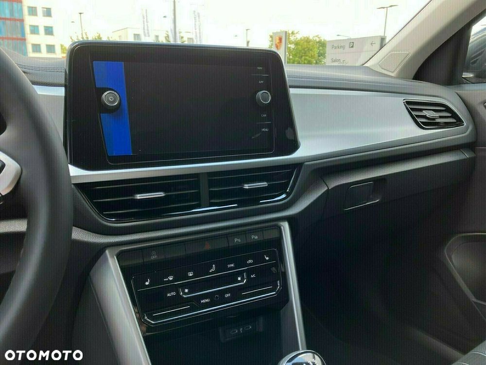 Volkswagen T-Roc - 17