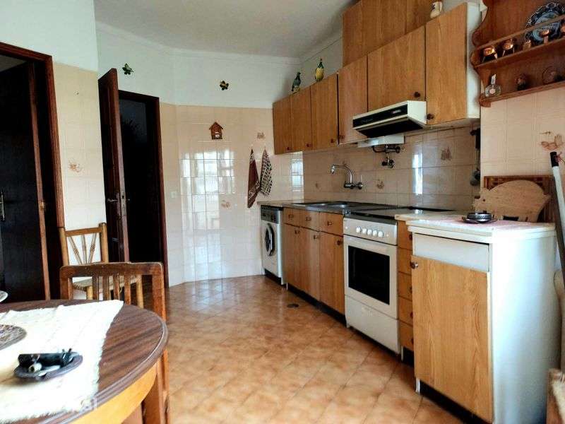 Apartamento T3 c/ garagem - Grande imagem: 2/9