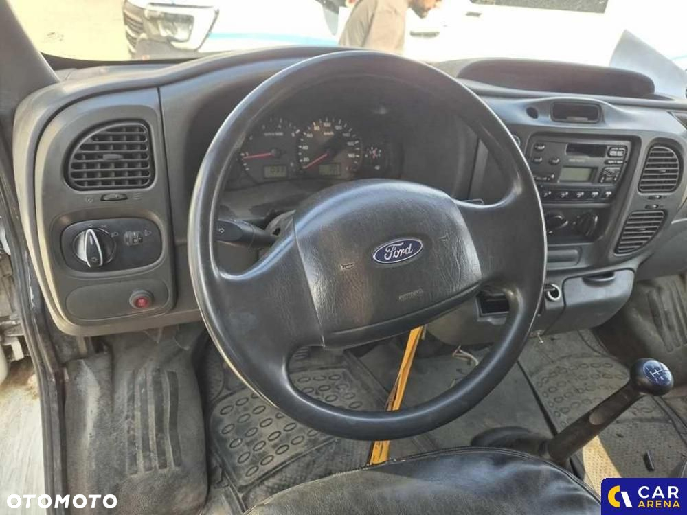 Ford Transit - 17