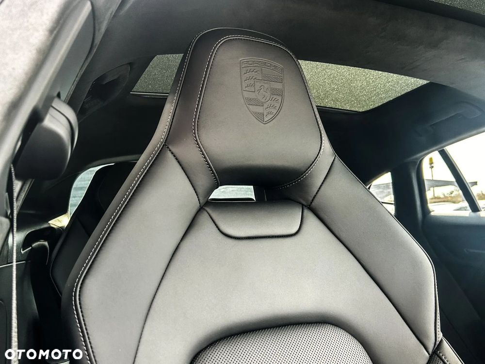 Porsche Panamera 4S E-Hybrid PHEV - 24