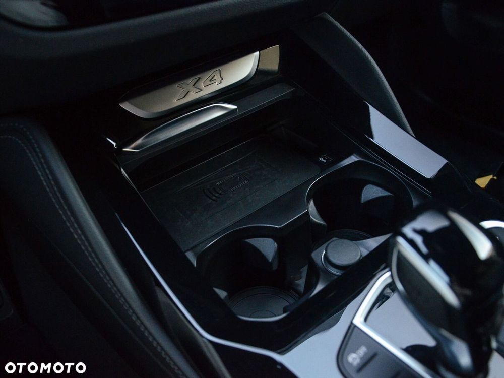 BMW X4 - 25