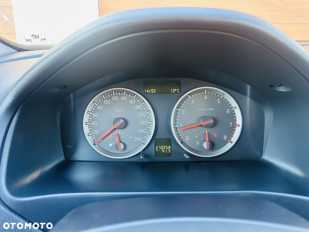Volvo V50 - 8