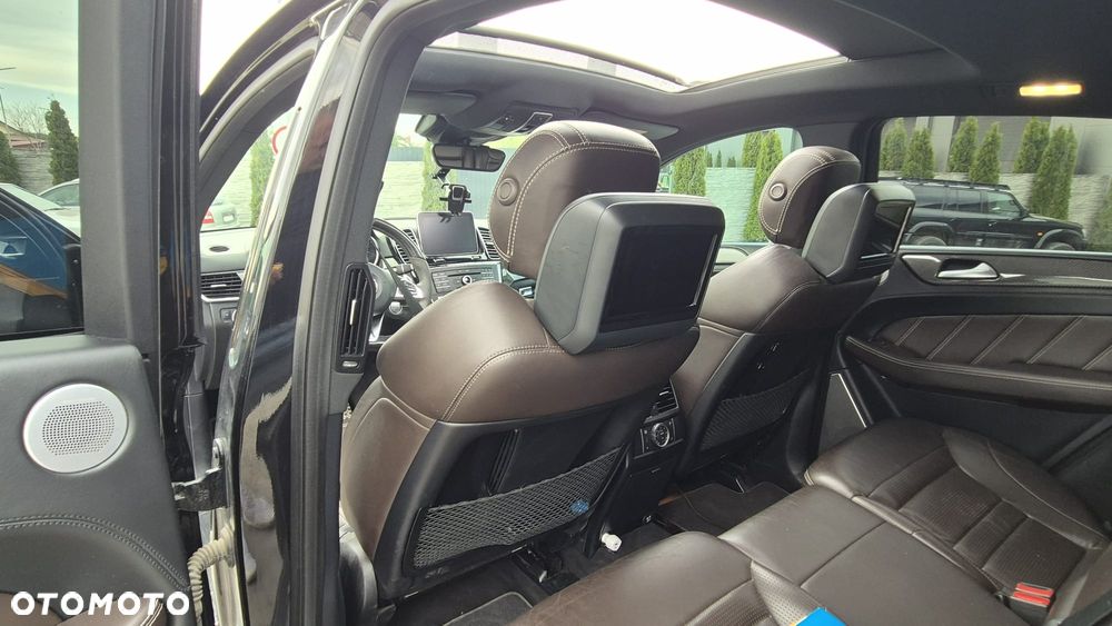 Mercedes-Benz GLE - 10