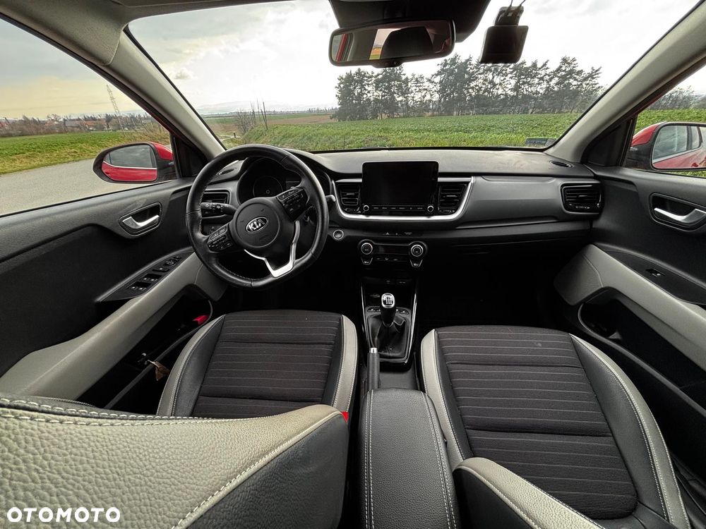 Kia Stonic 1.0 T-GDI MHEV L Business Line - 9