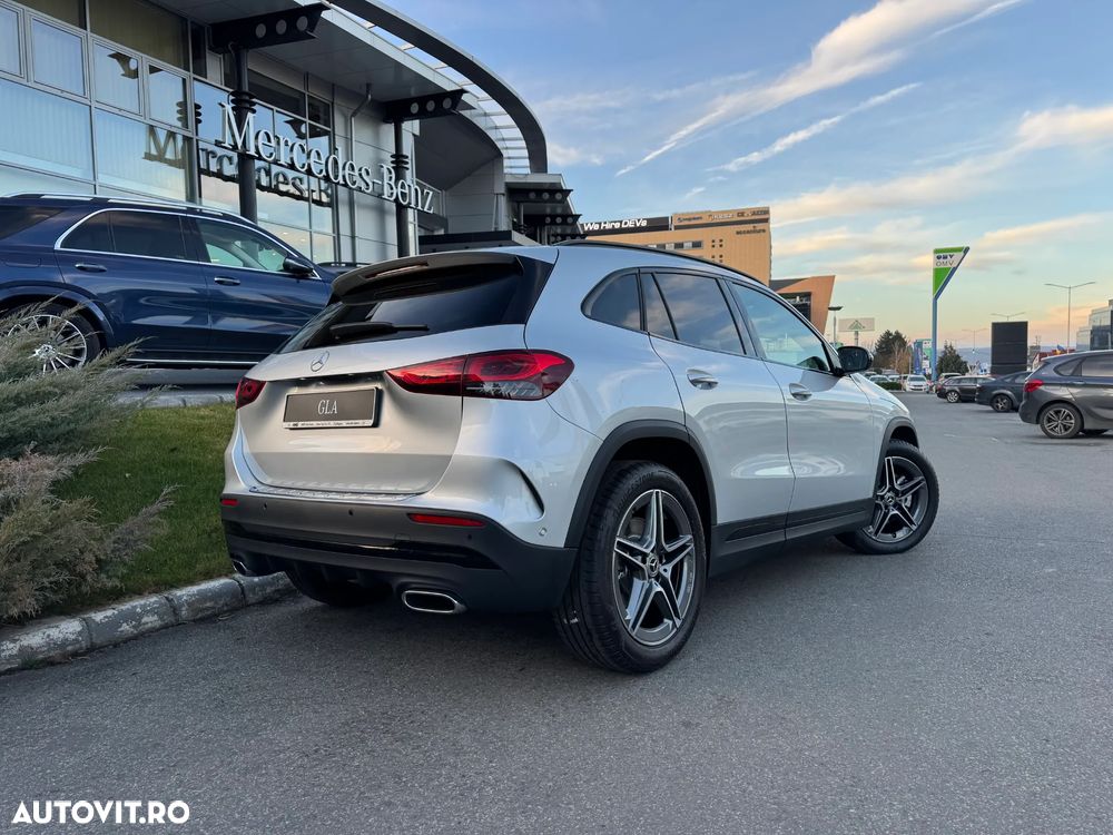 Mercedes-Benz GLA 220 d 4Matic 8G-DCT AMG Line - 2