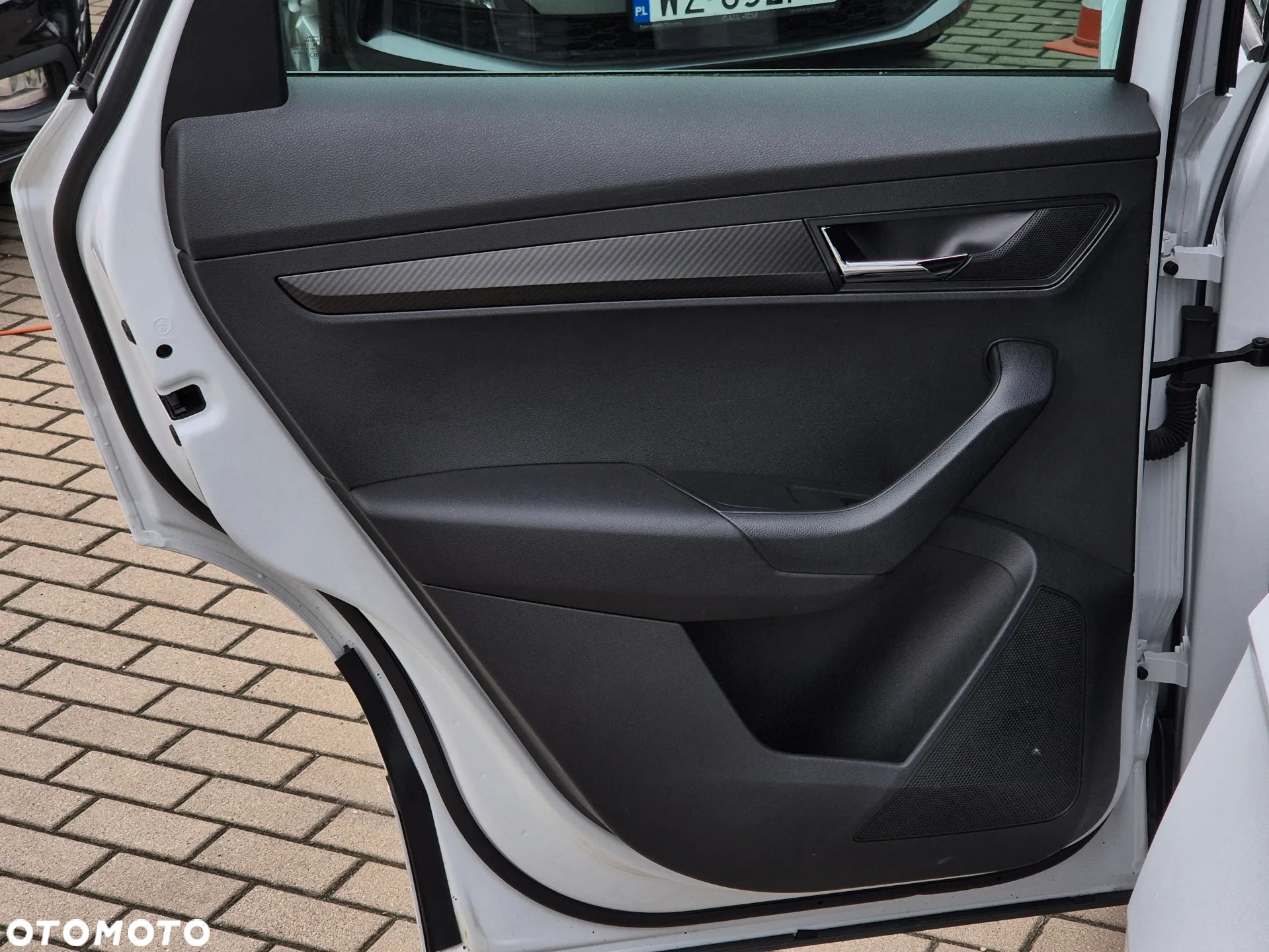 Skoda Karoq 1.5 TSI ACT 4x2 Sportline DSG - 19