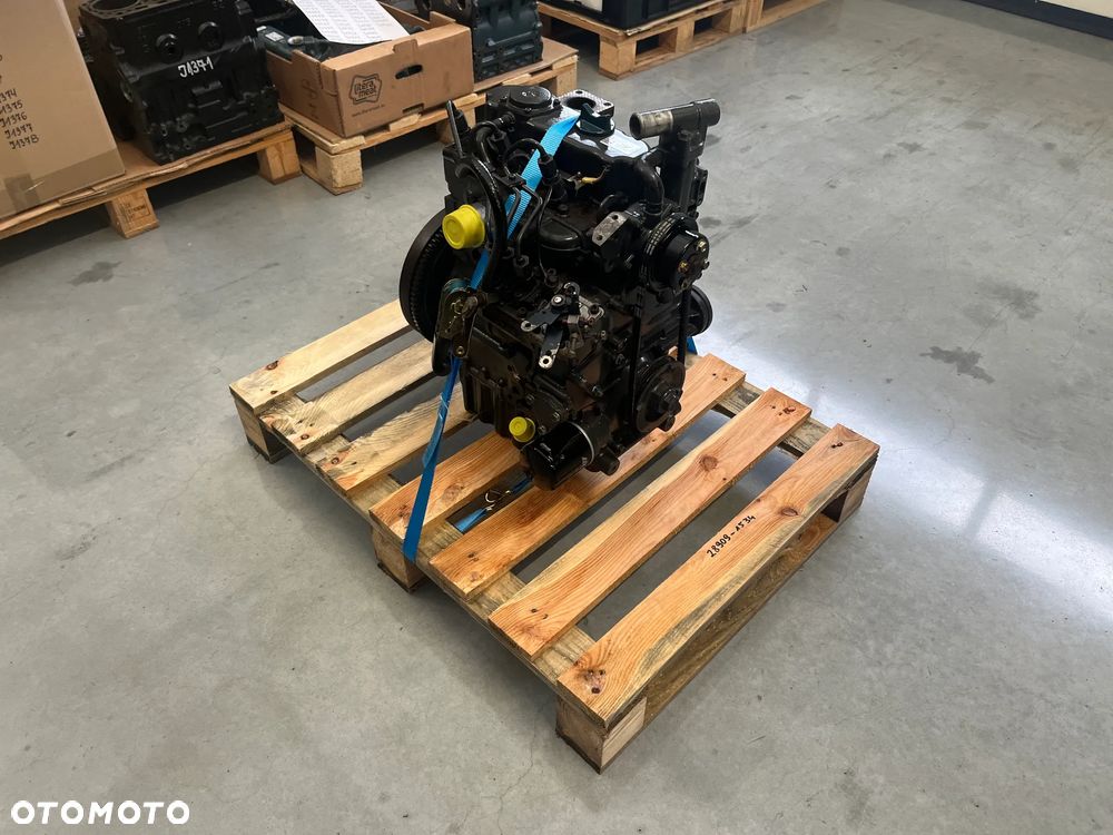 SILNIK KUBOTA D722 ET04 TIER 4 13.2 KW  7317 zł netto - 4