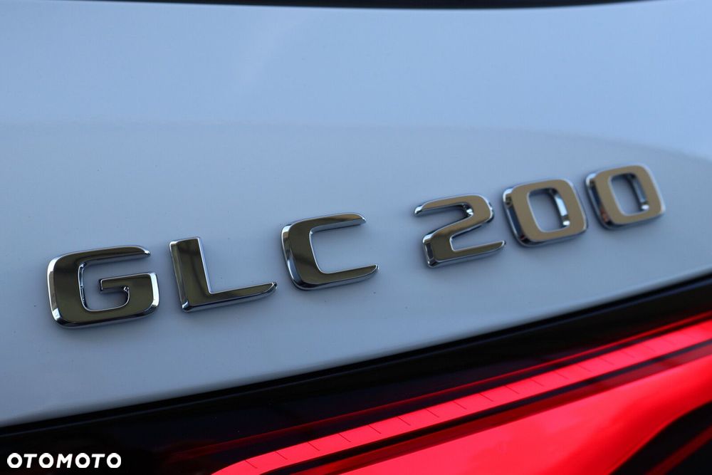 Mercedes-Benz GLC - 22